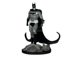 Dc Direct Statua Black e White 1/10 Batman By Bjorn Barends 18 Cm Mcfarlane Toys
