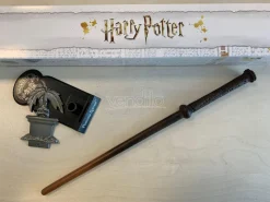 Harry Potter Bacchetta Magica Professoressa Pomona Sprite + Piedistallo Noble Collection