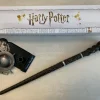 Harry Potter Bacchetta Magica Professor Alastor Moody + Piedistallo Noble Collection