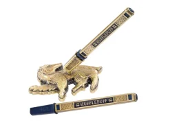 Harry Potter Tassorosso Pen Con Support Noble Collection