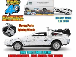 Ritorno Al Futuro Part I - 1982 De Lorean Dmc 12 Con Frost Effect -  40th Anniversary Edizione Limitata 1:32 Die-cast Model