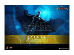 The Flash Movie Masterpiece Action Figura 1/6 Batman (modern Suit) 30 Cm Hot Toys