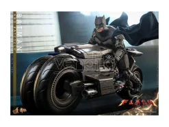 The Flash Movie Masterpiece Action Figura Wih Vehicle 1/6 Batman & Batcycle Set 30 Cm Hot Toys