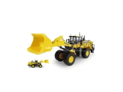 Universal Hobbies UH8127 KOMATSU WA600-8 1:50 Modellino